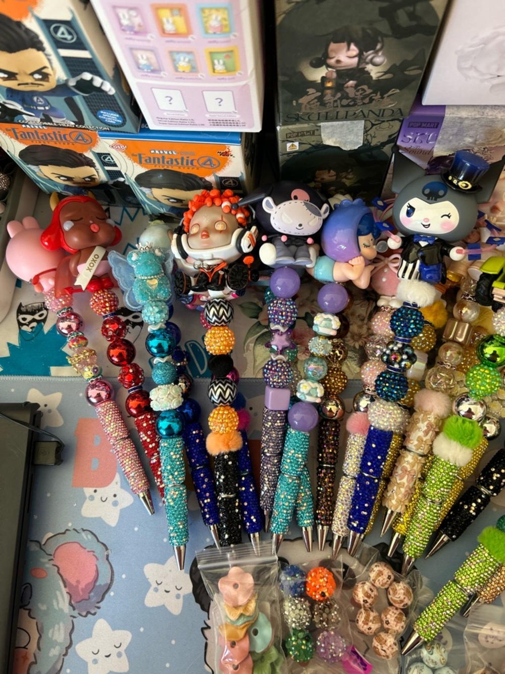 Beaded Rhinestone Pens & Luxury Toys - Picture 2 of 16